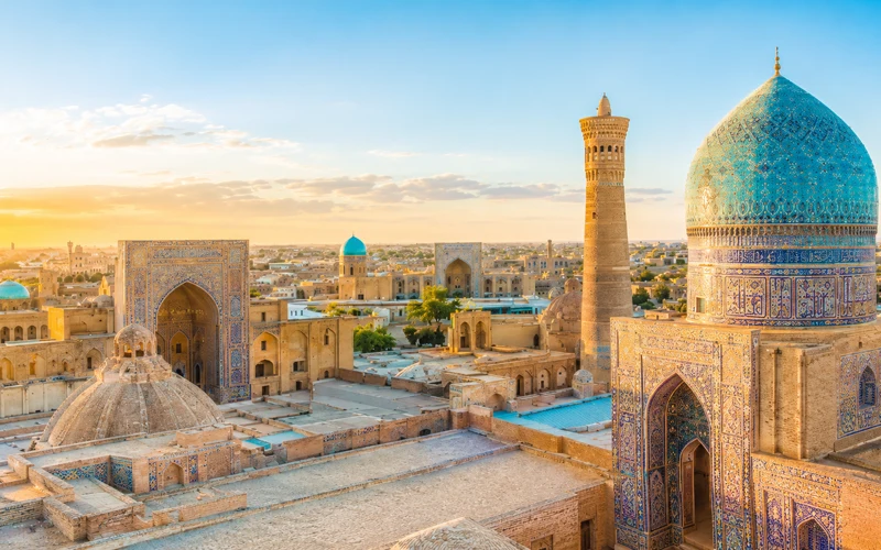 La Ruta de la Seda: De Khiva a Samarcanda
